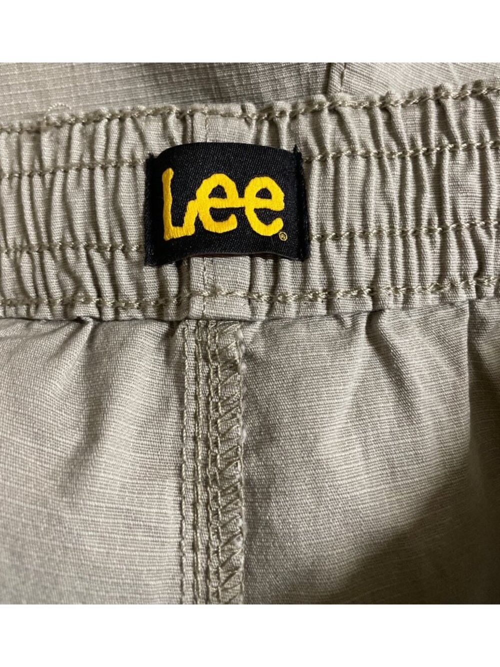 Lee Active Stretch Cargo Shorts Mushroom Color Regular Fit Mens Size Large - Picture 10 of 12